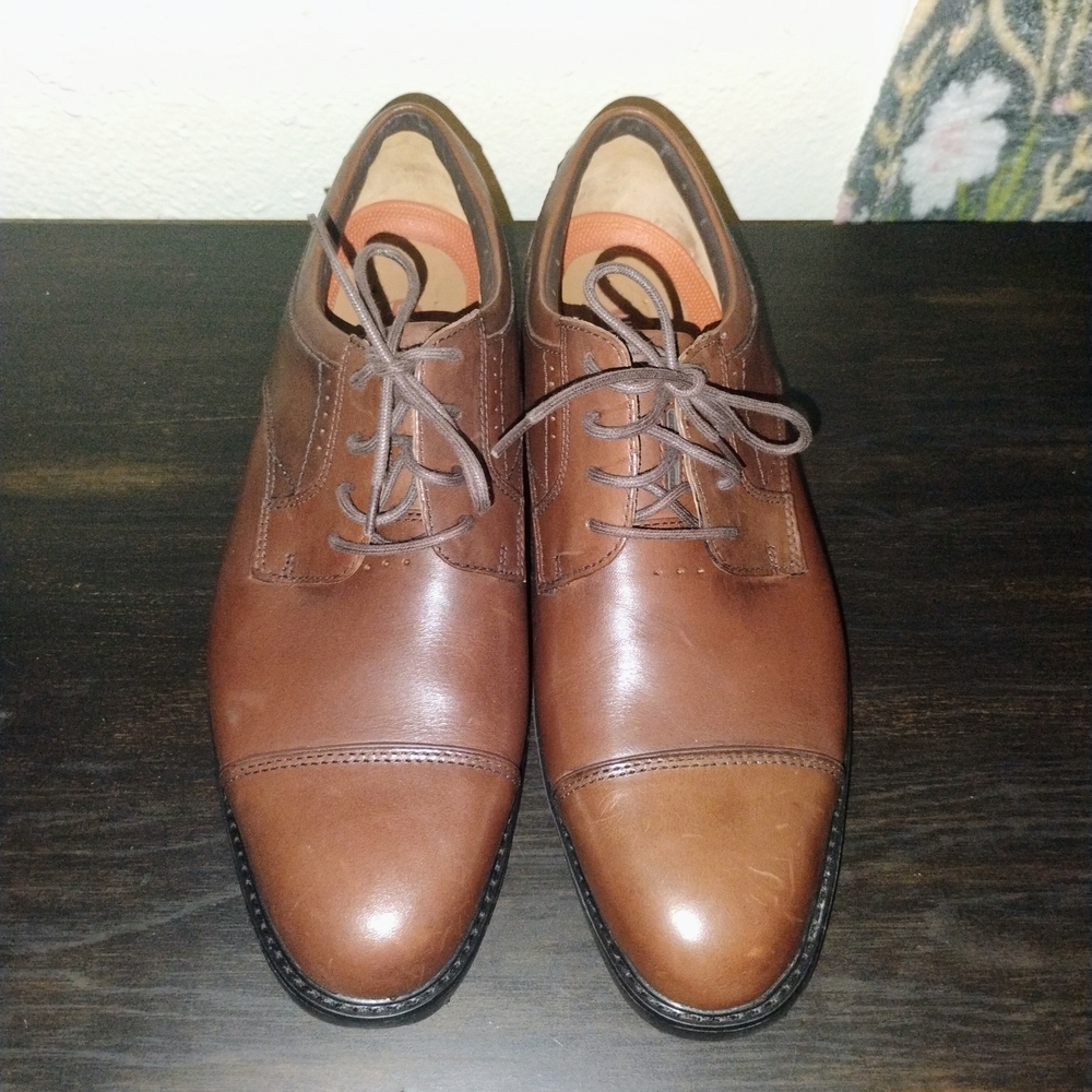 Clarks Men's Brown Leather Oxfords